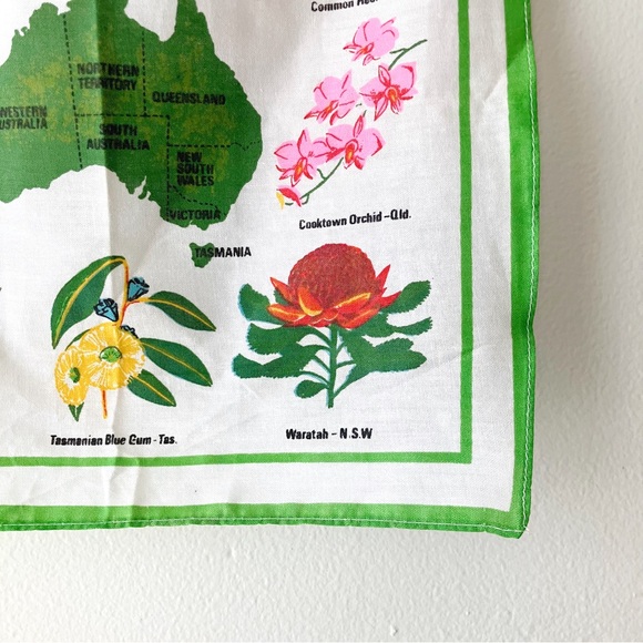 Vintage • Australian Floral Emblems Handkerchief in White/Green - Picture 4 of 10